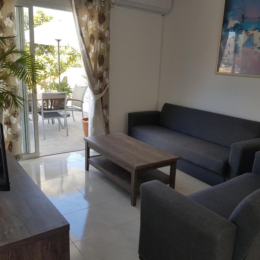 パ フォスPeaceful Townhouse With Private Pool Near The Seaアパートメント エクステリア 写真