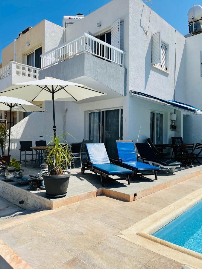 パ フォスPeaceful Townhouse With Private Pool Near The Seaアパートメント エクステリア 写真